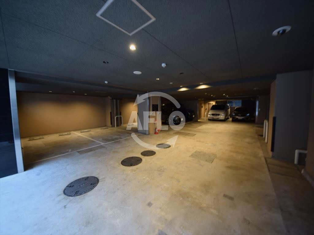 CONOE本町通(コノエ本町通）の駐車場|CONOE本町通（コノエ本町通）　平面駐車場