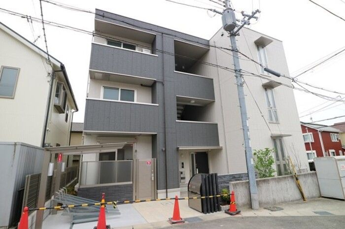 ラポール三輪の外観