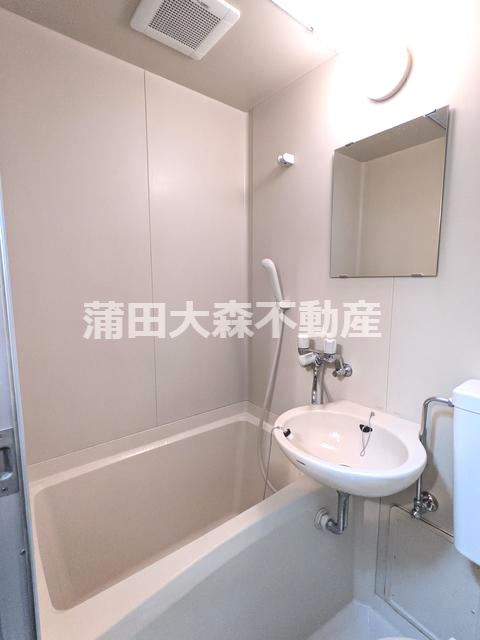 エクセレント蒲田の浴室