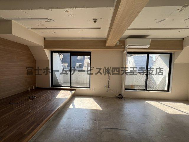 大阪市中央区南船場４丁目の店舗事務所の内装