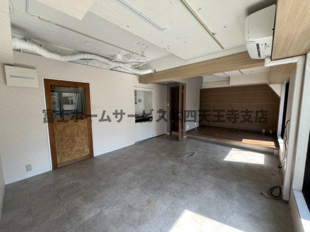 大阪市中央区南船場４丁目の店舗事務所の内装