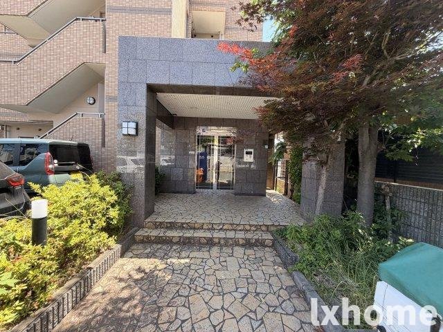 ショーシコン壱番館のエントランス