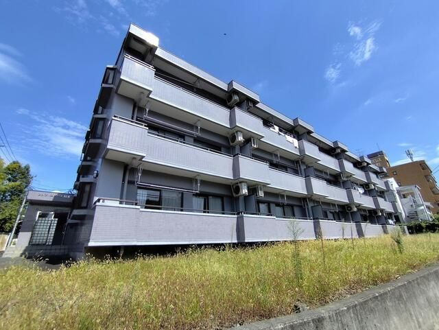 メゾンエトワール柏木の外観