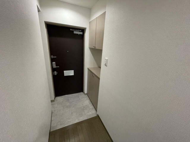 芦屋市平田北町の賃貸マンションの玄関