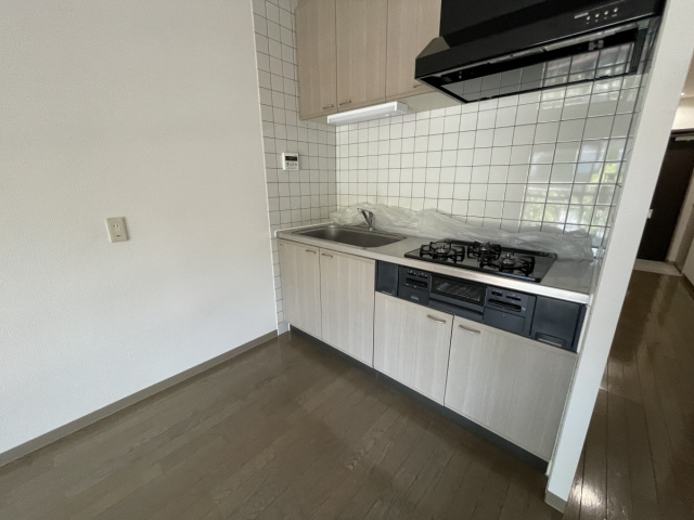 芦屋市平田北町の賃貸マンションのキッチン