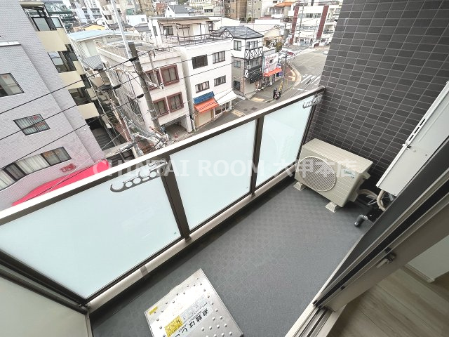 神戸市中央区坂口通７丁目の賃貸マンションのバルコニー