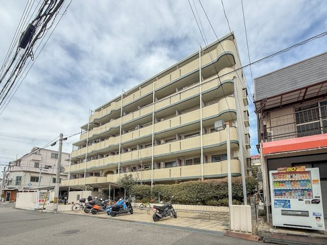 神戸市灘区岩屋中町２丁目の賃貸マンションの外観