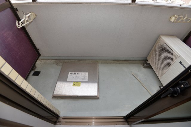 神戸市灘区岩屋中町２丁目の賃貸マンションのバルコニー
