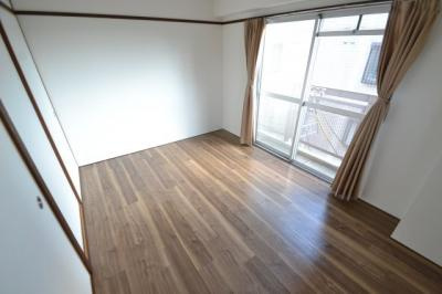 SIハイツ岩屋の居間・リビング