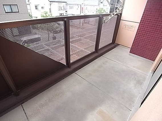 神戸市東灘区本庄町３丁目の賃貸マンションのバルコニー