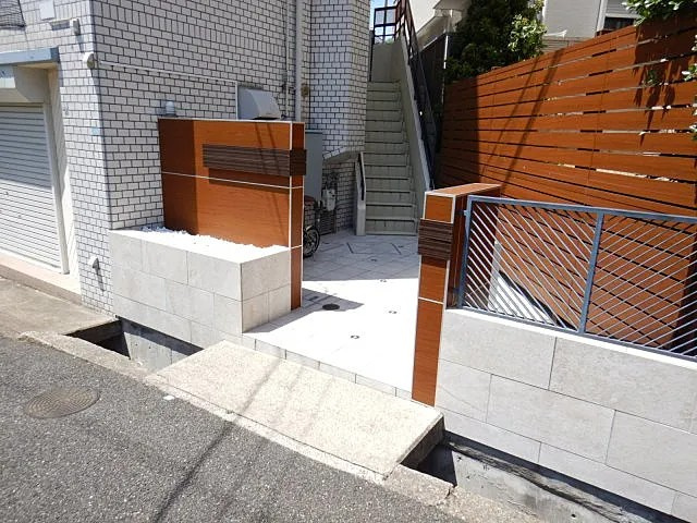 ジョイライフ六甲のエントランス