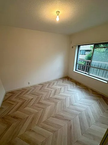 神戸市灘区鶴甲３丁目の賃貸マンションの居間・リビング