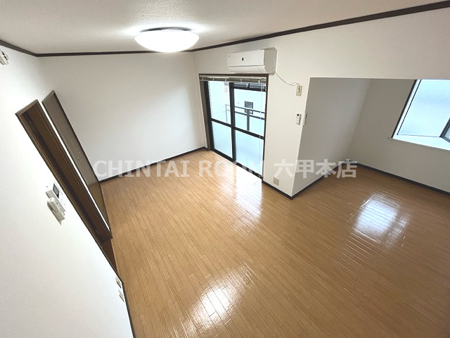 神戸市東灘区御影石町２丁目の賃貸マンションの居間・リビング