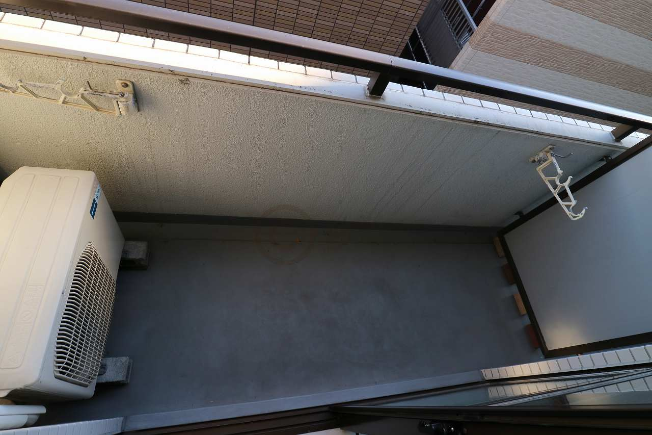 神戸市灘区浜田町４丁目の賃貸マンションのバルコニー