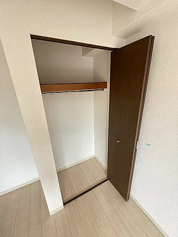 西宮市久保町の賃貸マンションの収納
