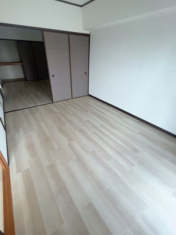 神戸市中央区熊内町２丁目の賃貸マンションの居間・リビング