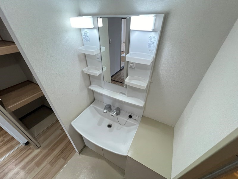 西宮市久保町の賃貸マンションの洗面所