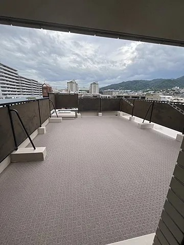 芦屋市親王塚町の賃貸マンションのバルコニー