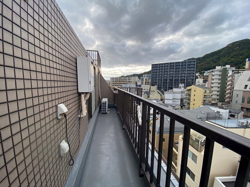 藤和シティホームズ三宮北のバルコニー