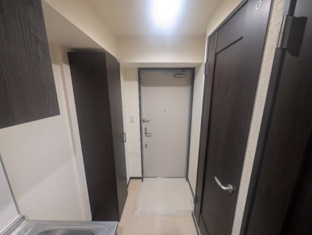 神戸市中央区東雲通６丁目の賃貸マンションの玄関