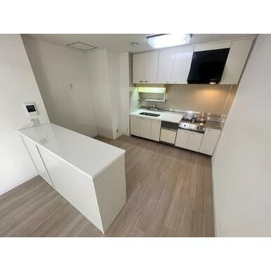 西宮市久保町の賃貸マンションのキッチン