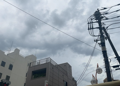 【展望】 | エクセル本厚木 | 眺望を気にして物件を探す場合、前面に建物が建っていないか現地で確認しましょう！前面に建物があると景色はもちろん、日当たりや風通しにも影響が出てきます。住んだ時のことを想像しながら現地見学をしましょう。