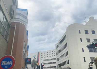 【展望】 | エクセル本厚木 | 景色重視でお家選ぶをするとスーパーが遠い！学校が遠い！など生活をするうえで利便性で困ることもあります。まず一度現地を見学する際に、周辺の施設などがあるかを確認し、暮らし始めた後のことを想像しましょう。