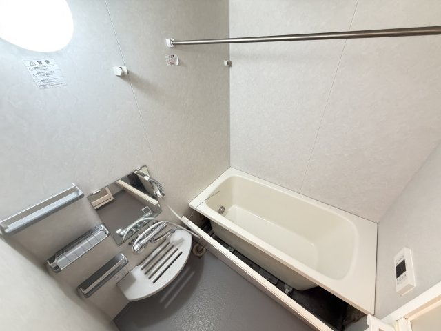 カミュー松戸北小金の浴室