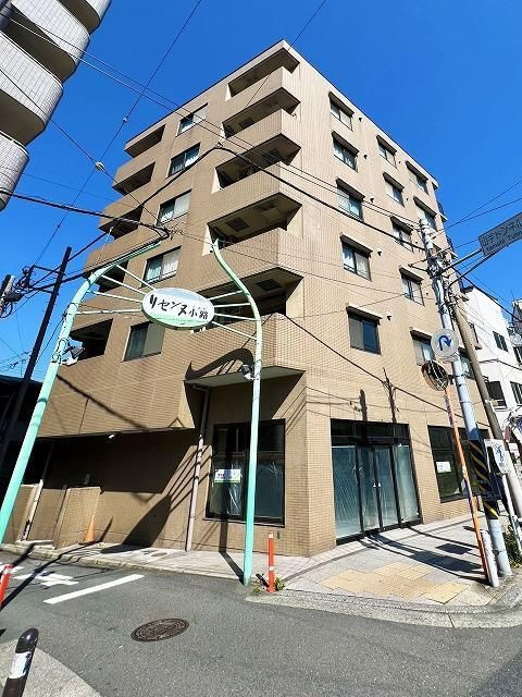 ルート山手の外観