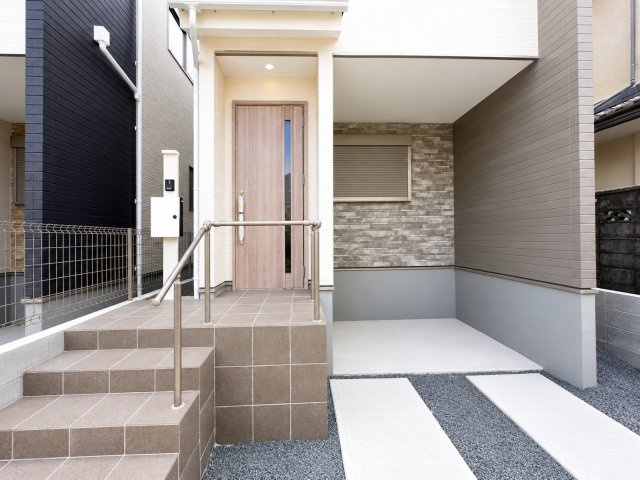 戸建 宇治市広野町寺山の玄関