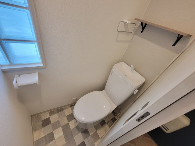 パンブロス６のトイレ|清潔感のある明るいトイレです♪
