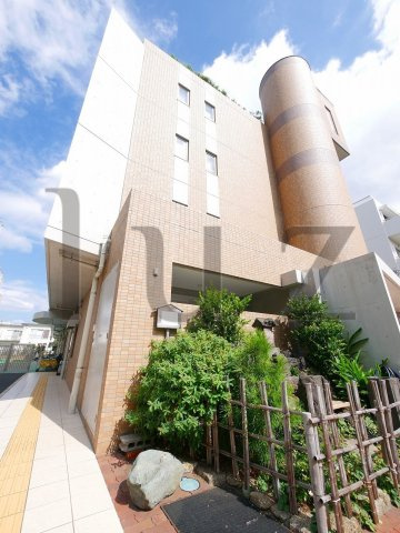 YAMAKI TOWERの外観