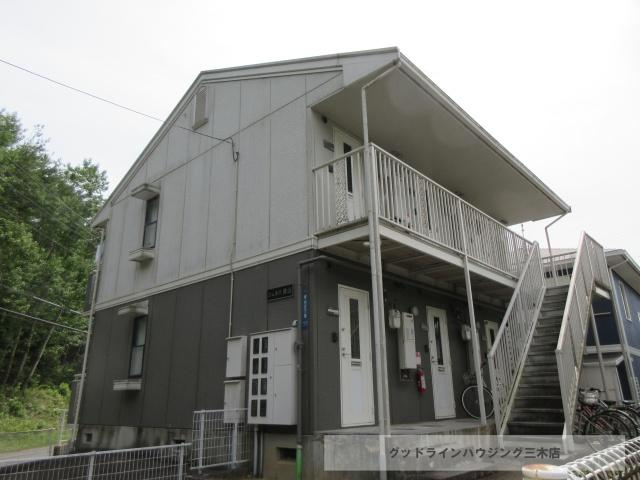 ジュネス青山の外観