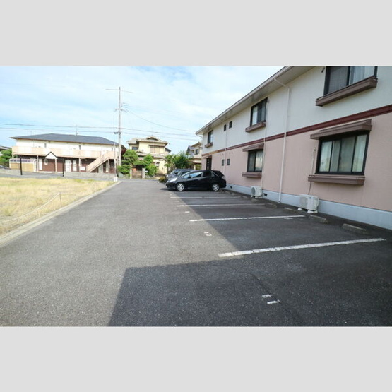 【駐車場】 | サニーコートA | 敷地内駐車場です。