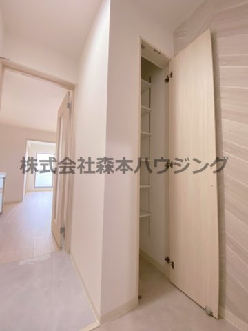 【収納】 | 　ピレーネ北条Ⅴ | シューズクローゼットついてます