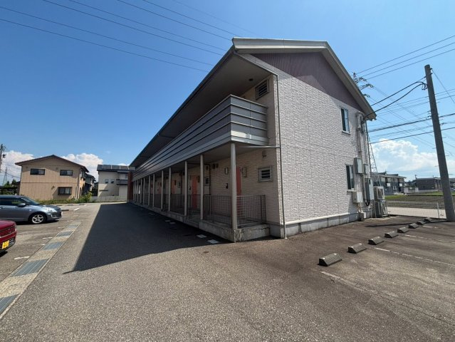 高岡市2棟一括アパートのその他