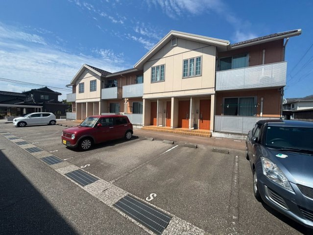 高岡市2棟一括アパートのその他