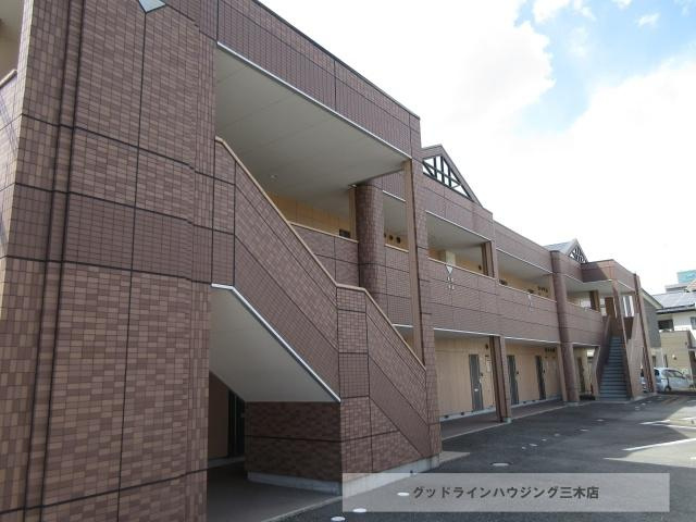 グランドールヒルズの外観
