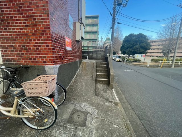 富士マンションのエントランス