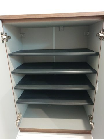 キャメル新八柱2Cの収納