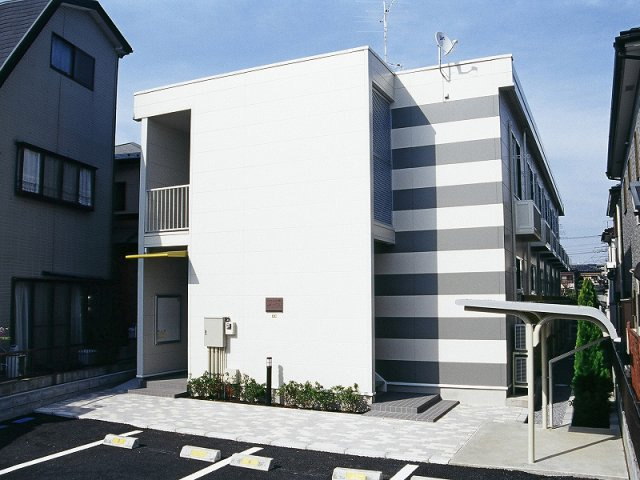 レオパレスジュネスドミールの外観