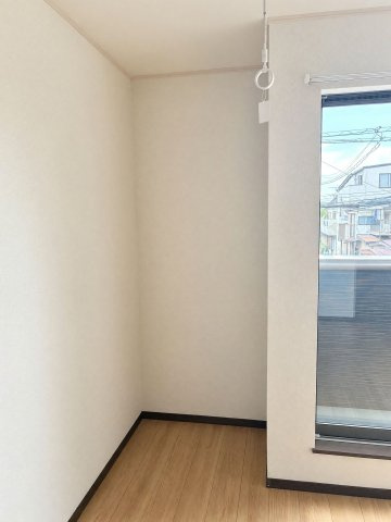 メゾンプランドール一ノ割　B200の居間・リビング