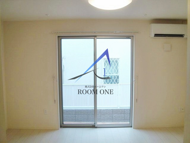 Ｃｈａｒｍｅ ｍａｉｓｏｎ 上池台の居間・リビング|洋室のお部屋です。