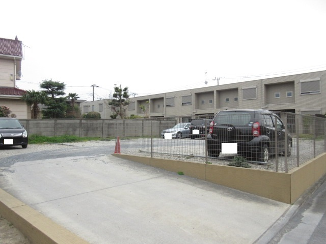 フィエルテ水元Ⅱ　ペット共生の駐車場|★敷地内駐車場★