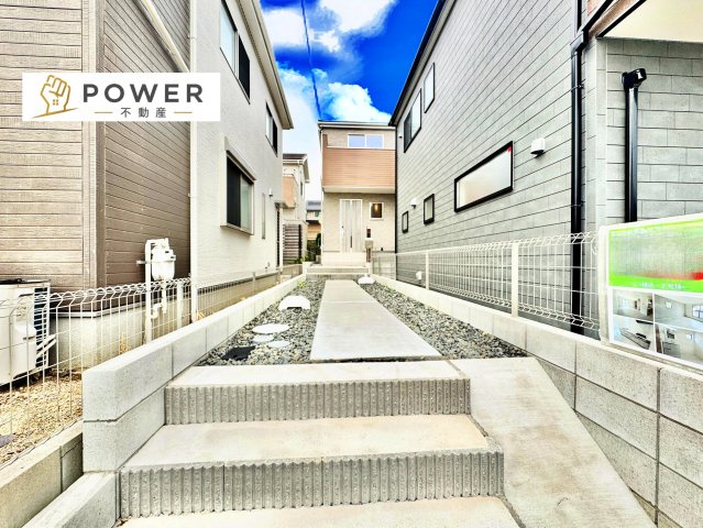 リーブルガーデン　瀬戸市松原町三丁目　全2棟の外観|落ち着いた色合いと上品な質感の外観は、家族の成長とともに永く愛せるデザインを実現しています。									
									