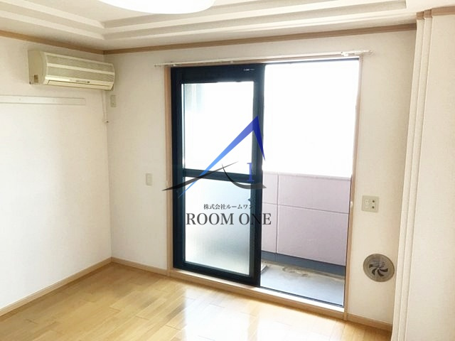 ウェルネスAの居間・リビング|洋室のお部屋です。