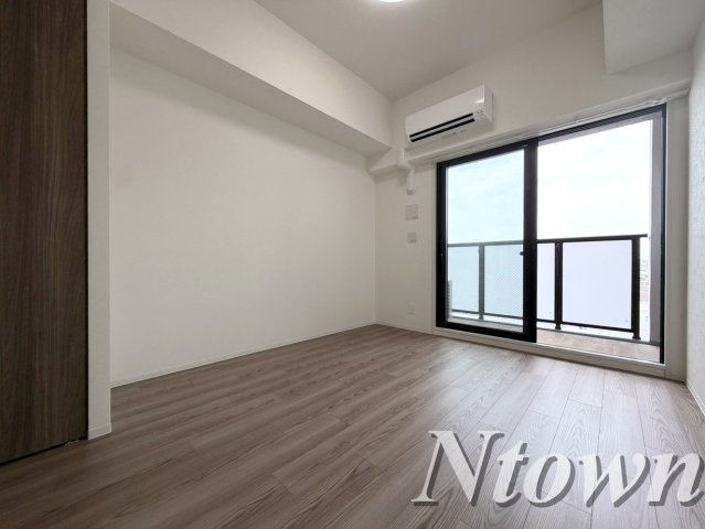 【居間・リビング】 | CREST TAPP浅間町 | こちらのリビングで趣味の時間をお楽しみください