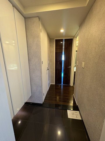 ＣＯＮＯＥ本町通の玄関