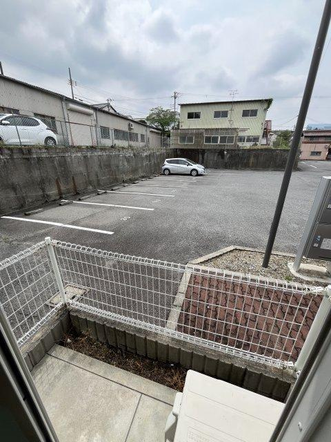 JAメゾンしばまちB棟のバルコニー