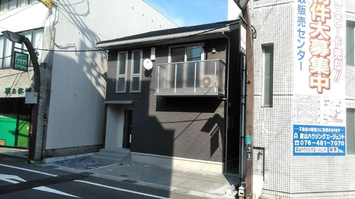 D-room千石の外観